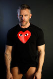 COMME des GARÇONS PLAY RED HEART ON BLACK TEE