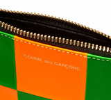 COMME DES GARÇONS FLUO SQUARES ZIP WALLET ORANGE / GREEN